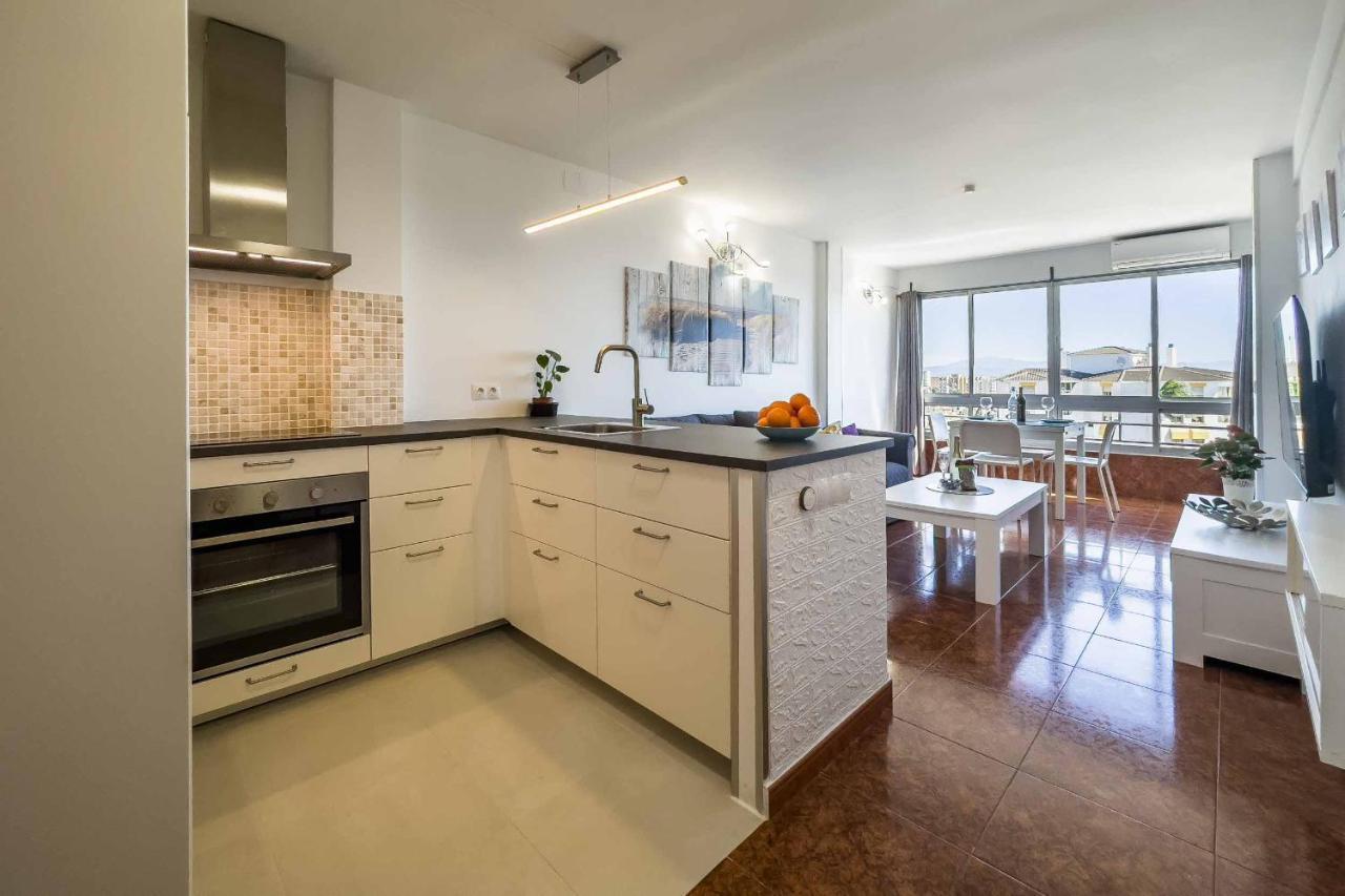 Apartamento Acogedor, Terraza, Piscina Y Mar Benalmádena Exteriér fotografie