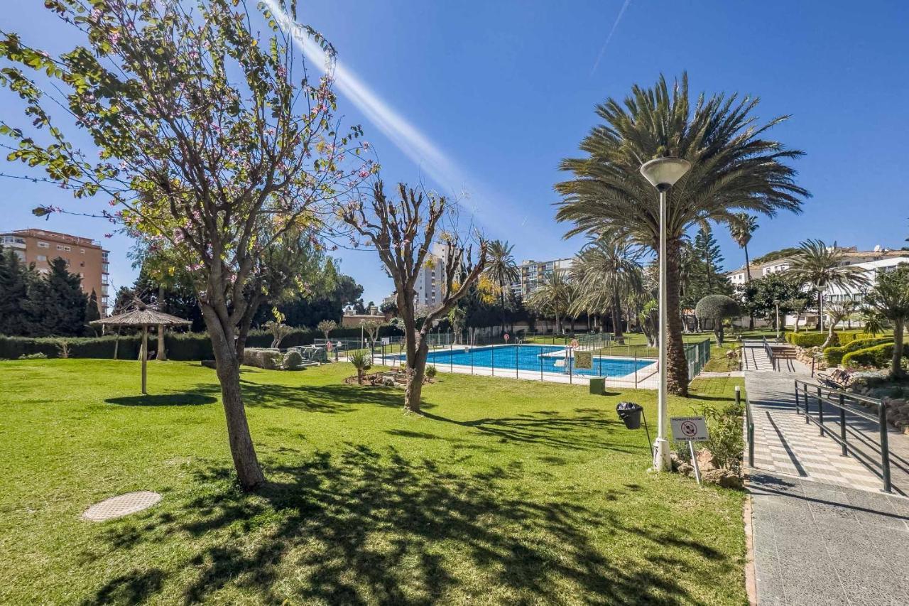 Apartamento Acogedor, Terraza, Piscina Y Mar Benalmádena Exteriér fotografie